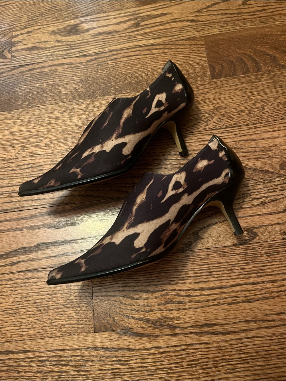 Donald J. Pliner Black and Brown Patterned Pointed-Toe Kitten Heel Pumps